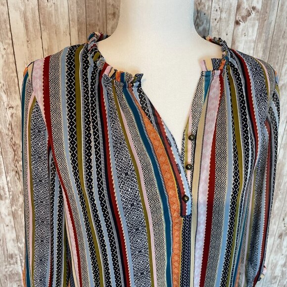 Christopher & Banks 3.4 Sleeve Blouse size Med Petite - Picture 3 of 5